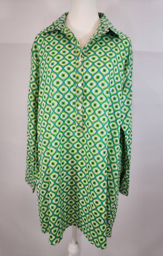COLLARED SHIRT DRESS WITH POCKETS WITH SLIGHTLY LONGER BACK