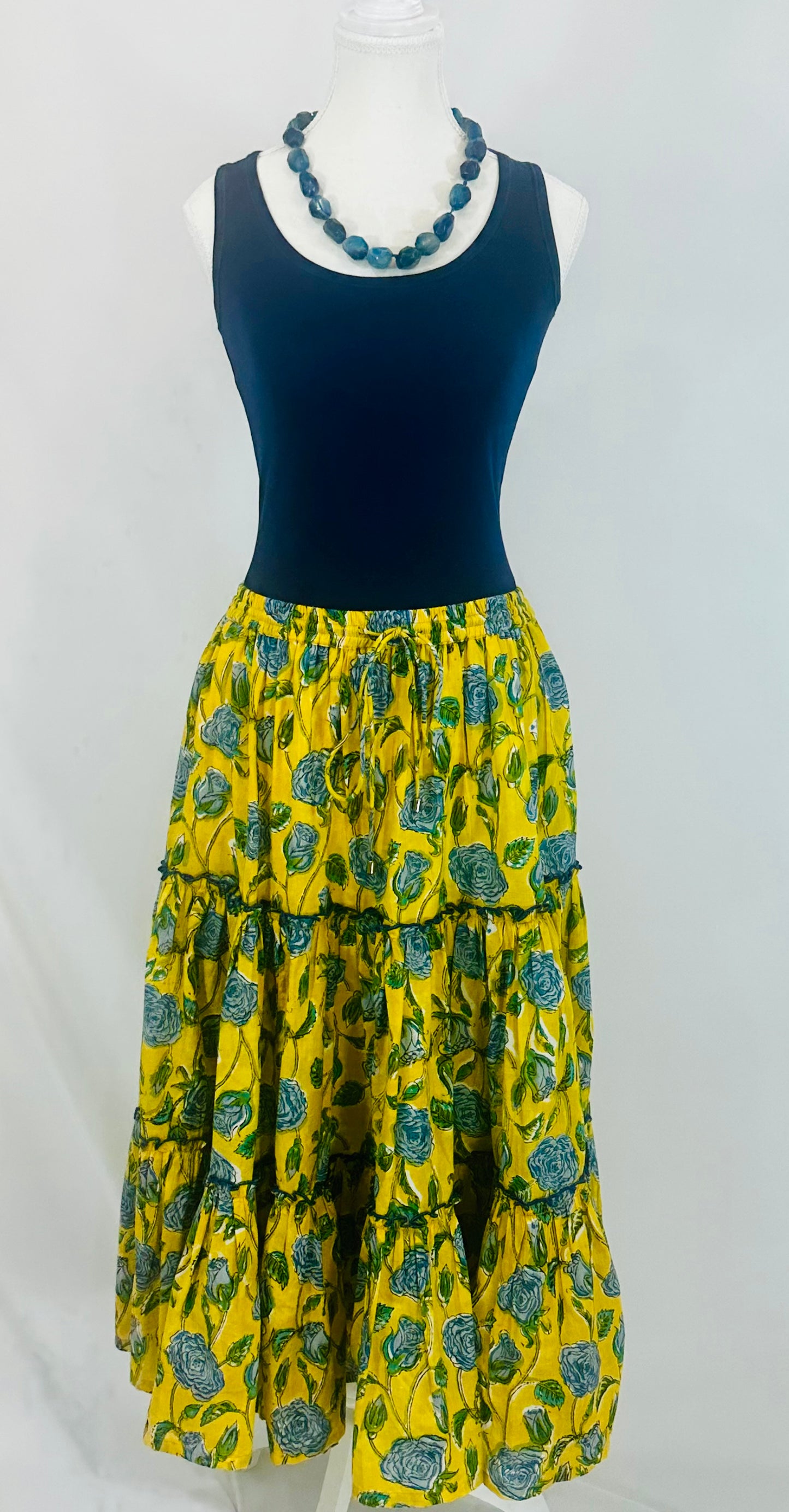 TIERED SKIRT WITH ELASTICATED WAISTBAND WITH DRAWSTRINGS WITH CONTRAST TRIM DETAILS AND WITH LINING